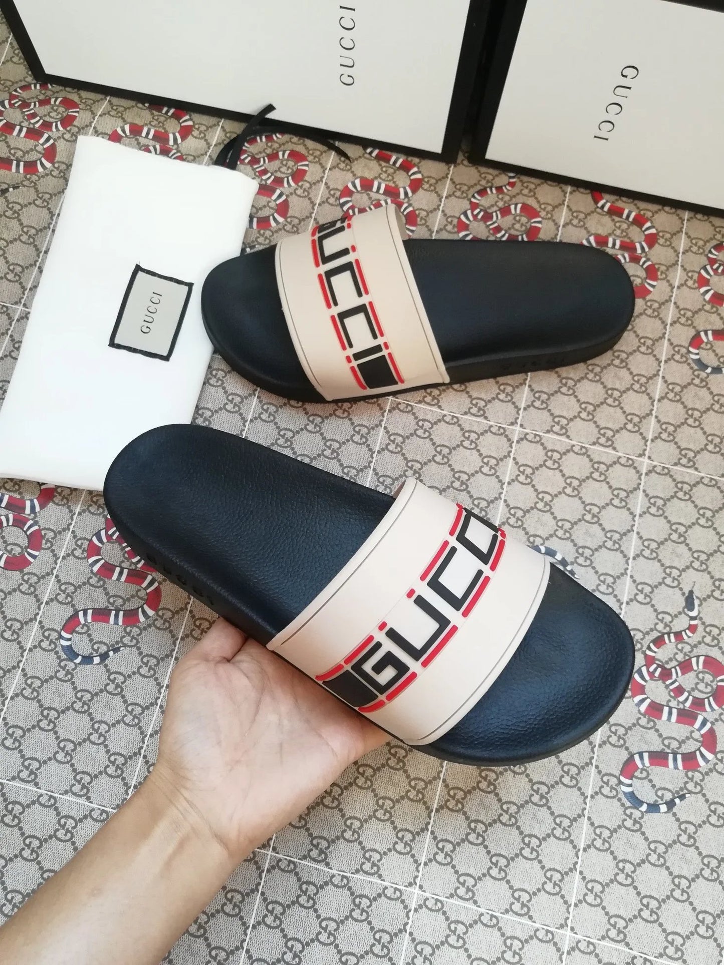 Gucci slippers