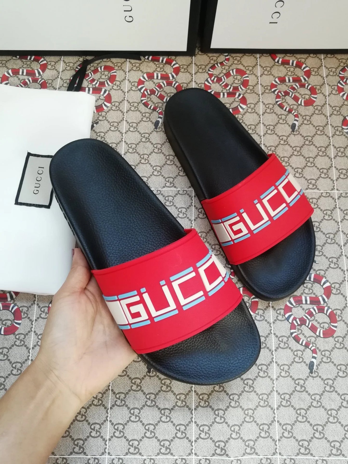 Gucci slippers