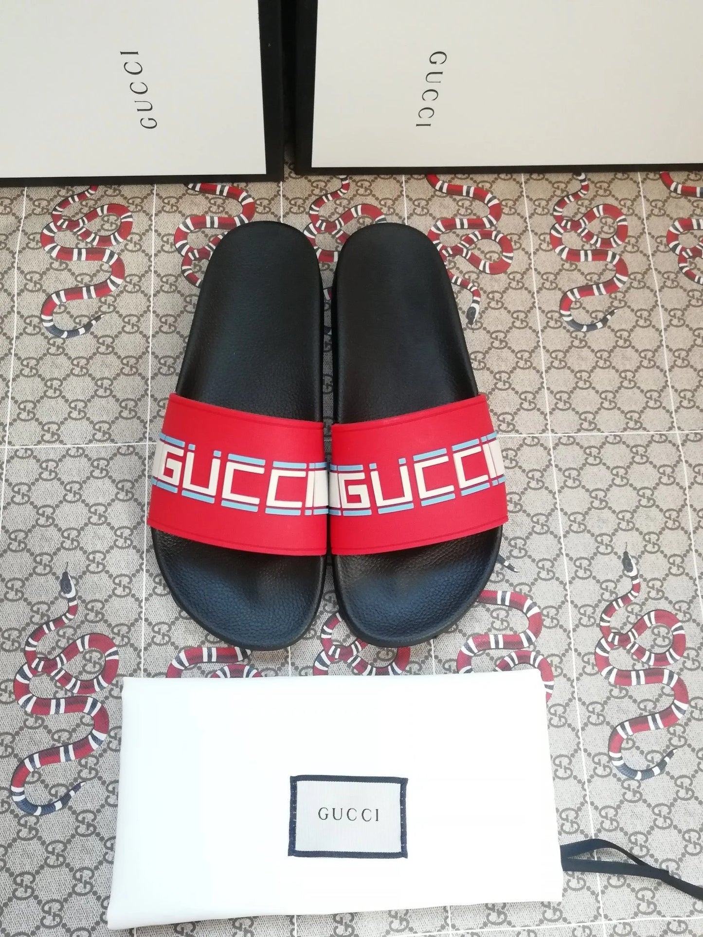 Gucci slippers