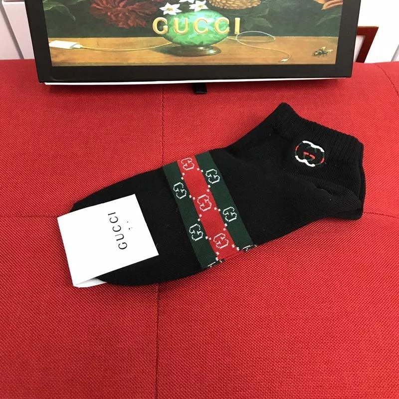 Gucci 5 pair socks