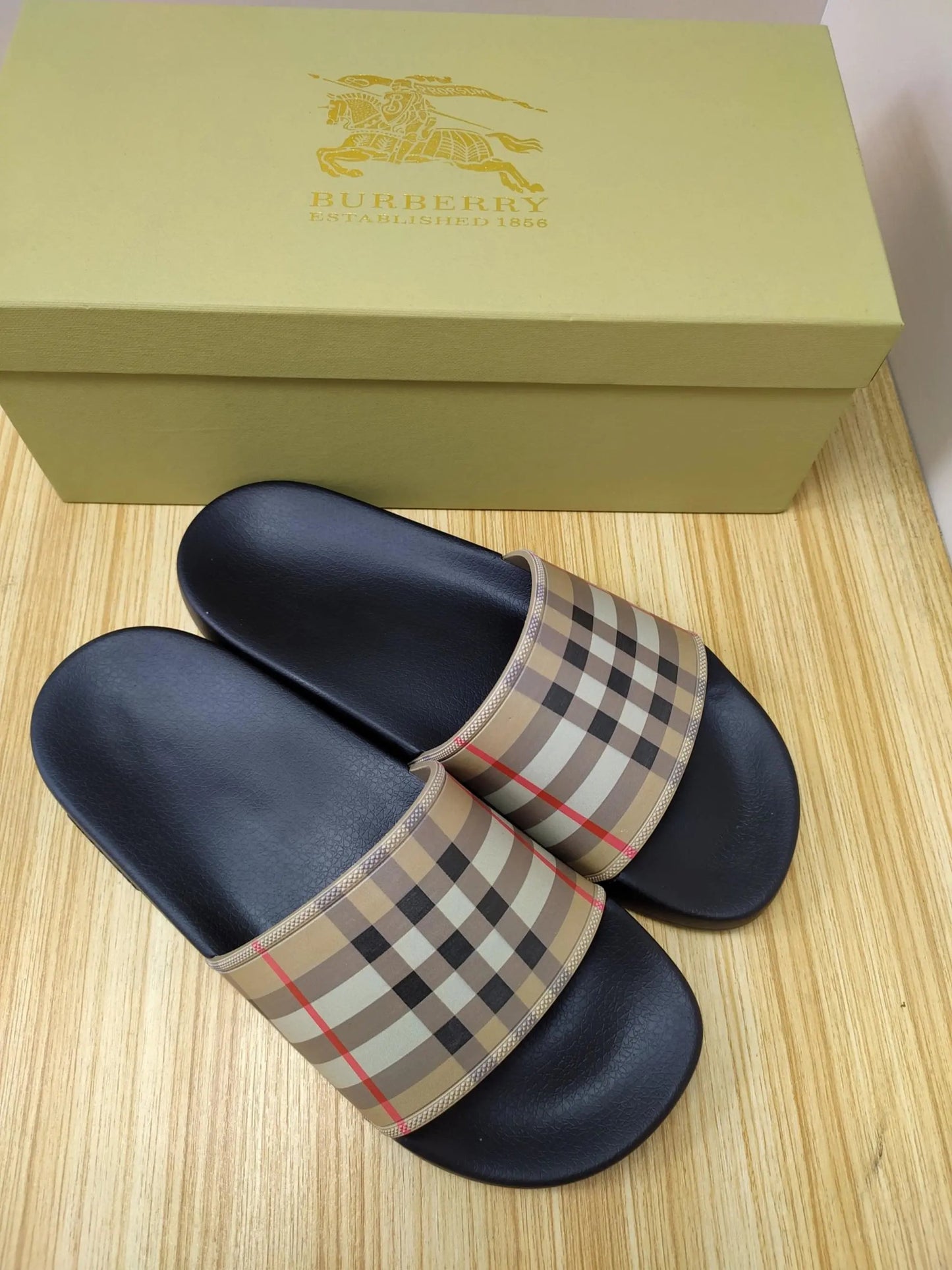 The Burberry slippers  summer