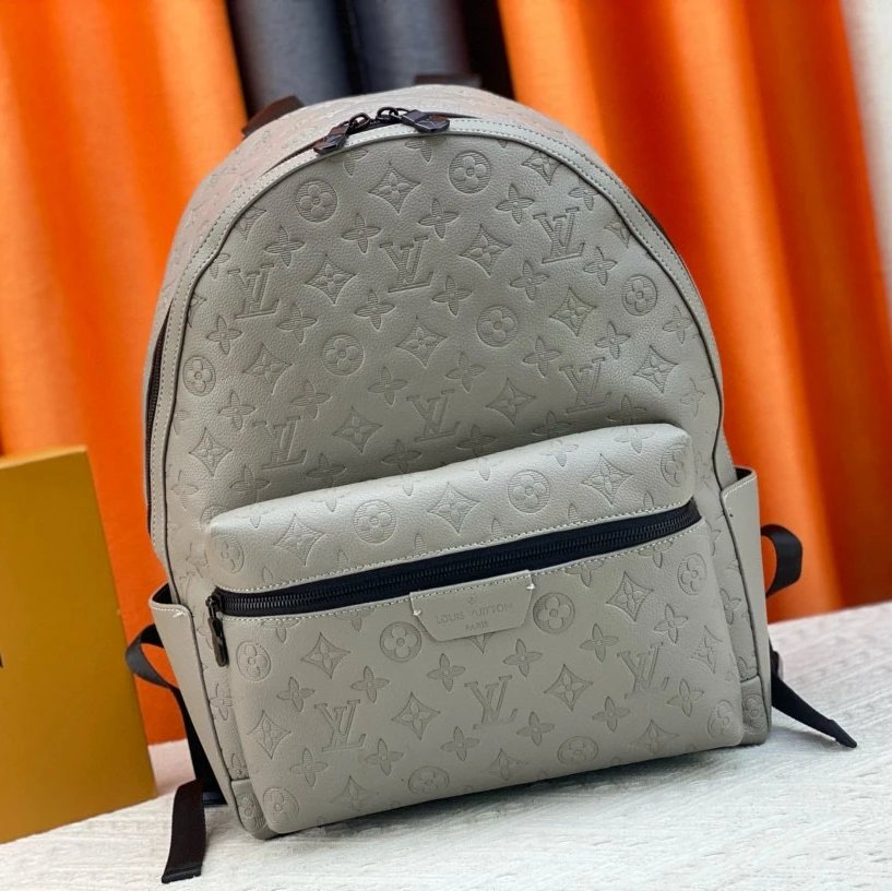 LV Backpack Backpack M46553 Size: 29 x 38 x 20 cm